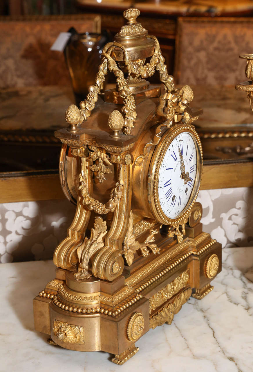 French 19th Century Three-Piece Bronze Dore Garniture Clock Set For Sale 3