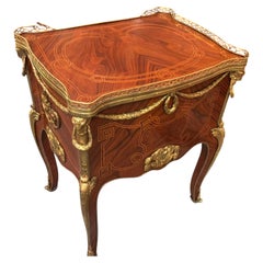 Commode / secrétaire de style Louis XV avec surface d'écriture en cuir, 3 tiroirs