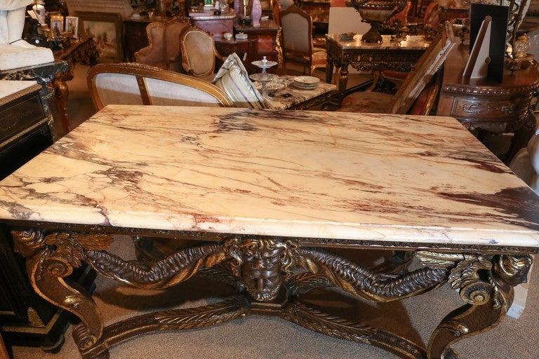 Italian antique Center Table in Carved Walnut circa 1840 1