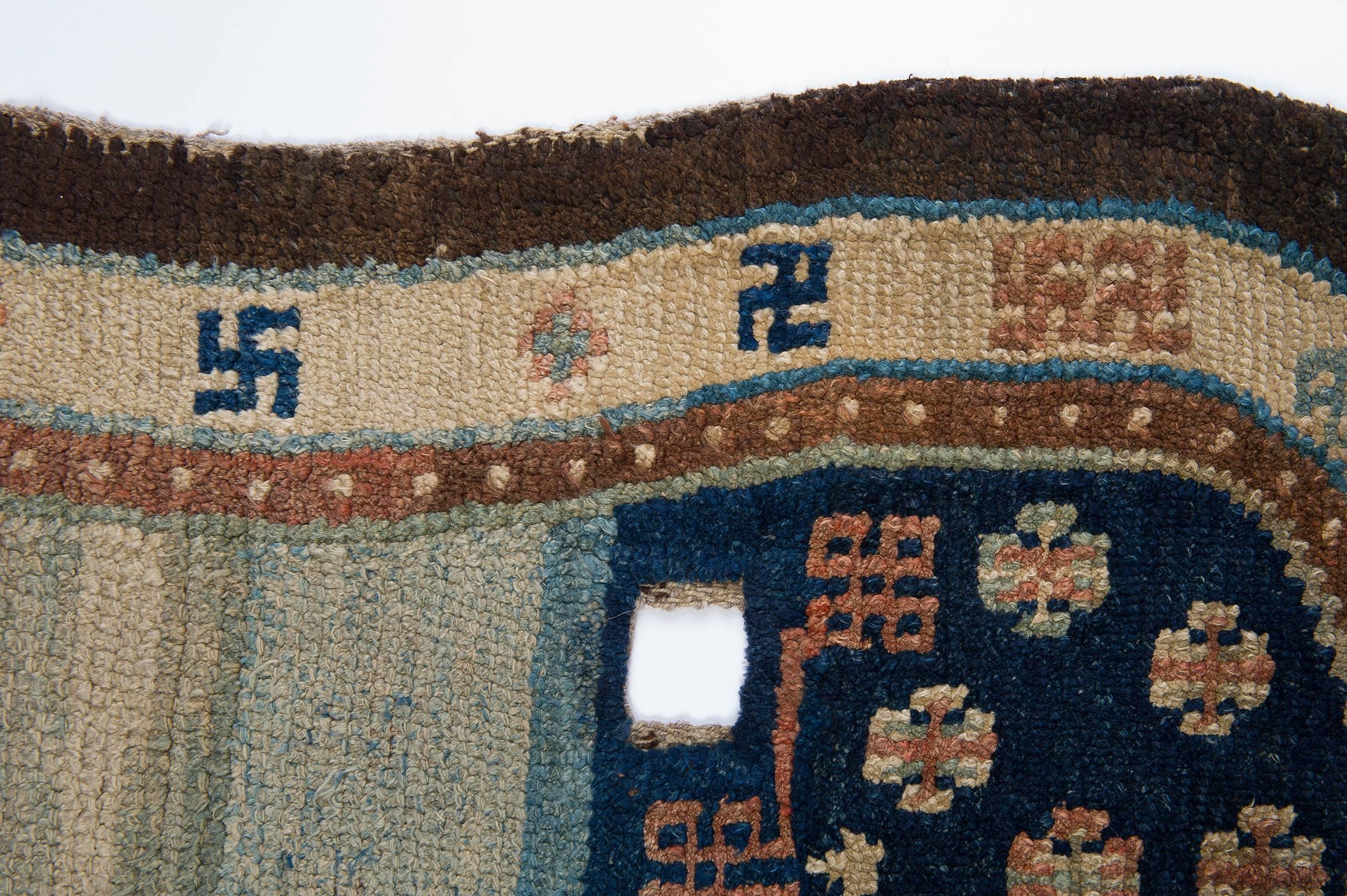  Antiker blauer tibetisch- tibetischer Sattel mit gutem Preis, Sammlerstück (Tibetisch) im Angebot