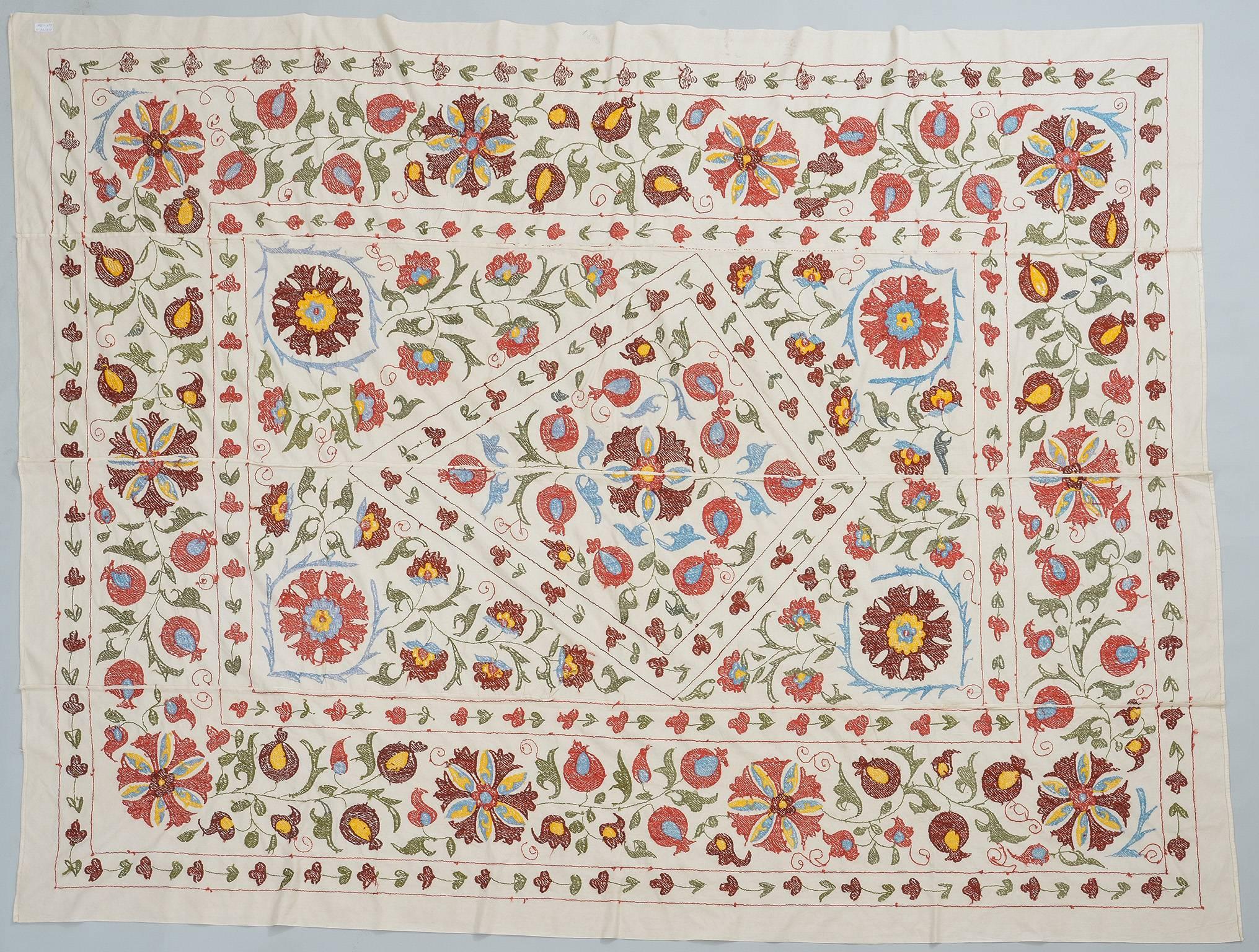Tribal embroidery Suzani, suitable as bedspread, with Pomegranates. Recent manufacture -
B/2399-3.
 