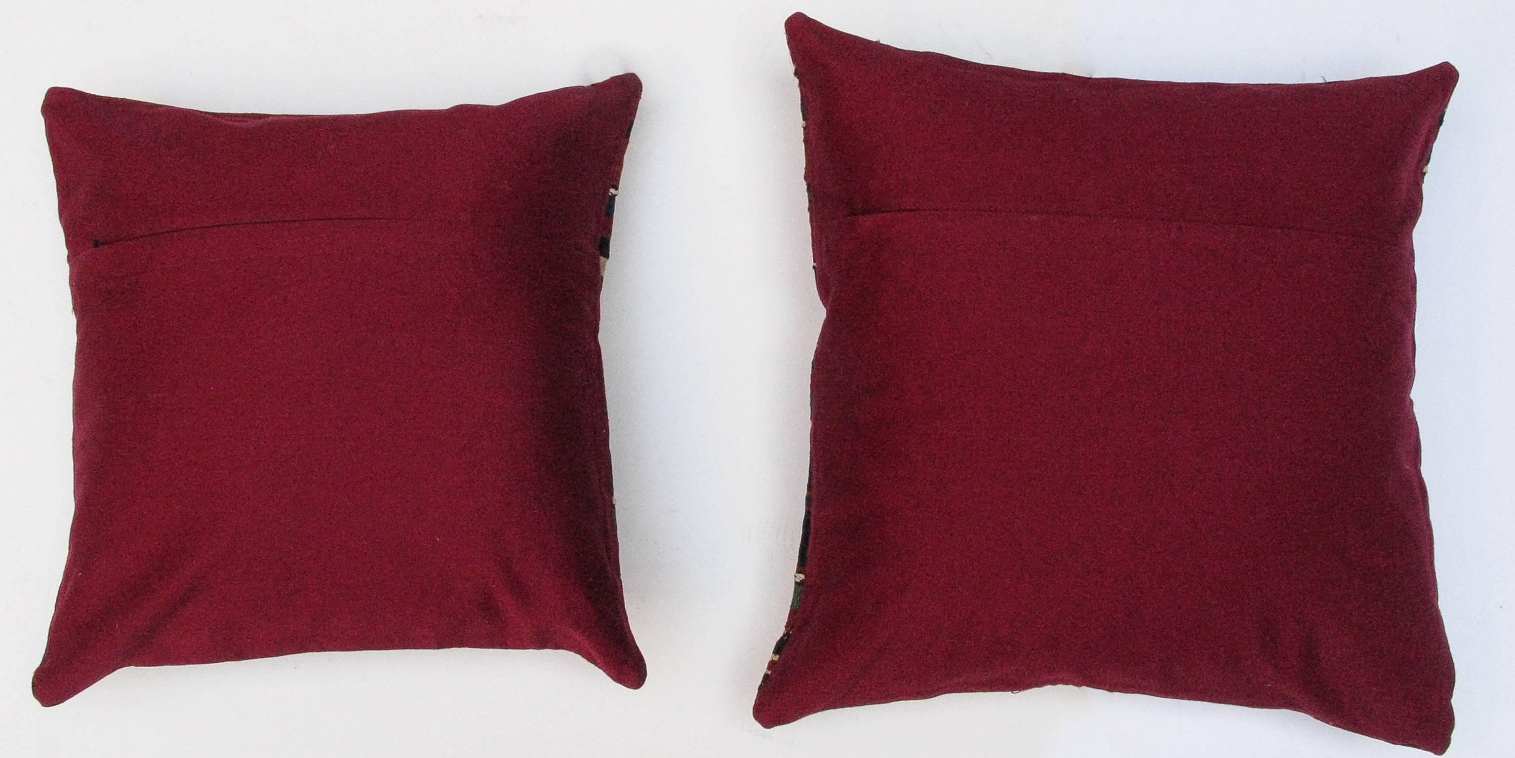 nr. 114 /3 - 7 .
Set of  pillows made with a rare fragment of a Shahsavan Caucasian Kilim, not an usual kilim ! very interesting...
In a modern home they give an impression of character.