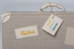 Valigia di design italiano per cuscino o sgabello sagomato