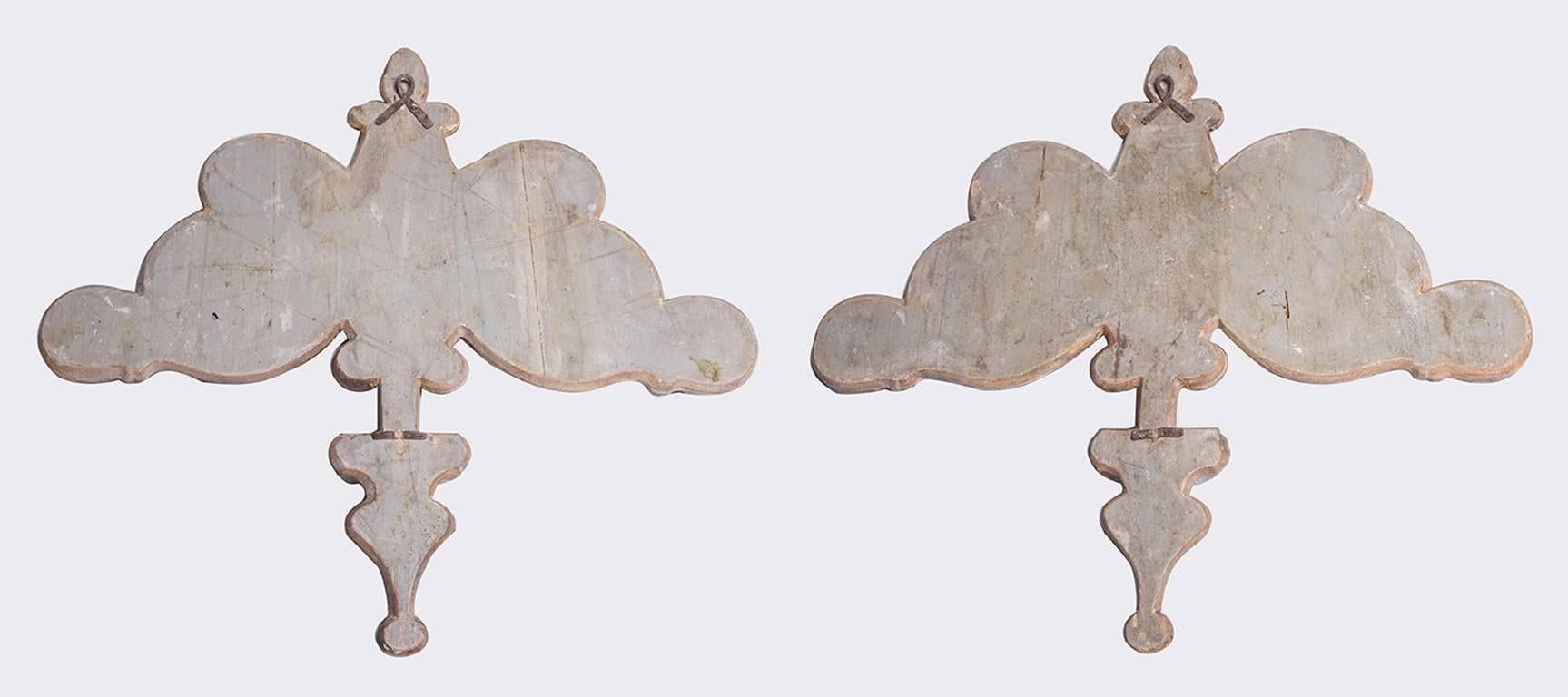  Großes Paar versilberte Barock-Fries mit Spiegeln – Wandleuchter oder Skulpturen im Zustand „Hervorragend“ im Angebot in Alessandria, Piemonte