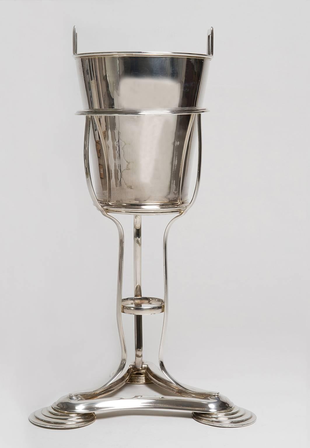 O/6838, charming and old pair of silver plated ;champagne or ice buckets, by Walker & Hall - USA - about 1930 -