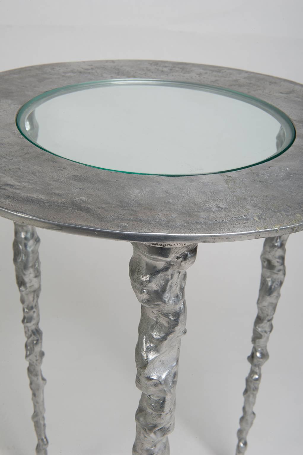 round little table