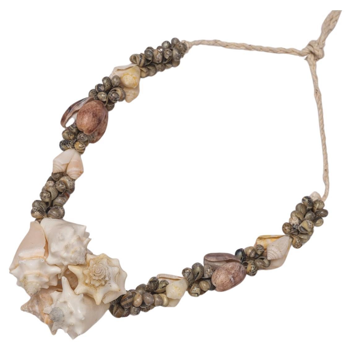 Shells Necklaces In Excellent Condition For Sale In Alessandria, Piemonte