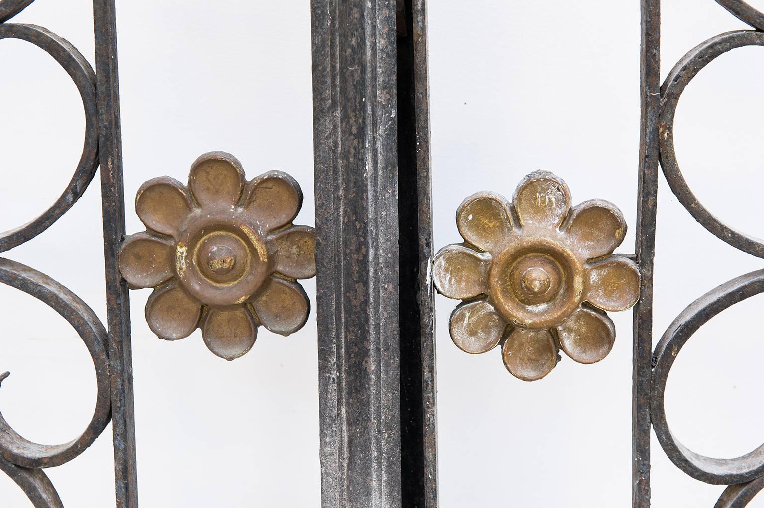 Little Antique Interior Gate or Bed Headboard In Good Condition In Alessandria, Piemonte