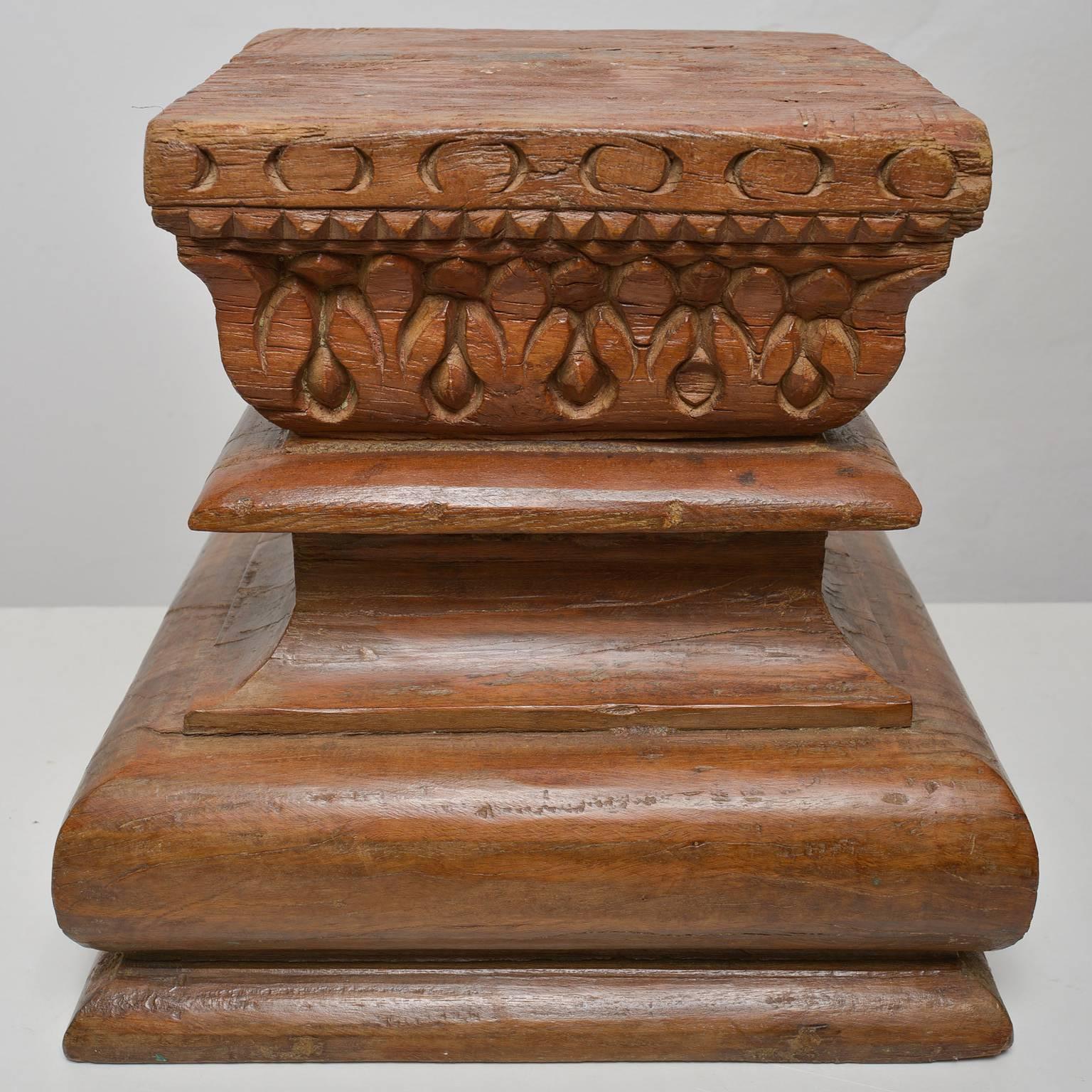 Little side table or stool, made with two old Asian capitals -
M/364-1.