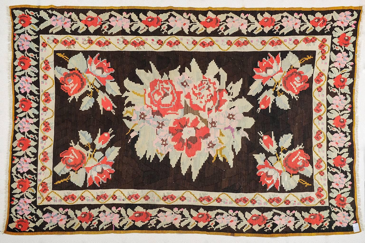 Aubusson Old  Caucasian Kilim KARABAGH or Flatwave with Red Roses For Sale