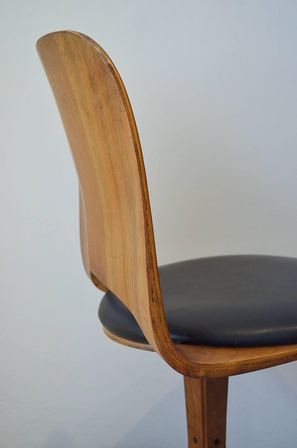 plycraft desk chair