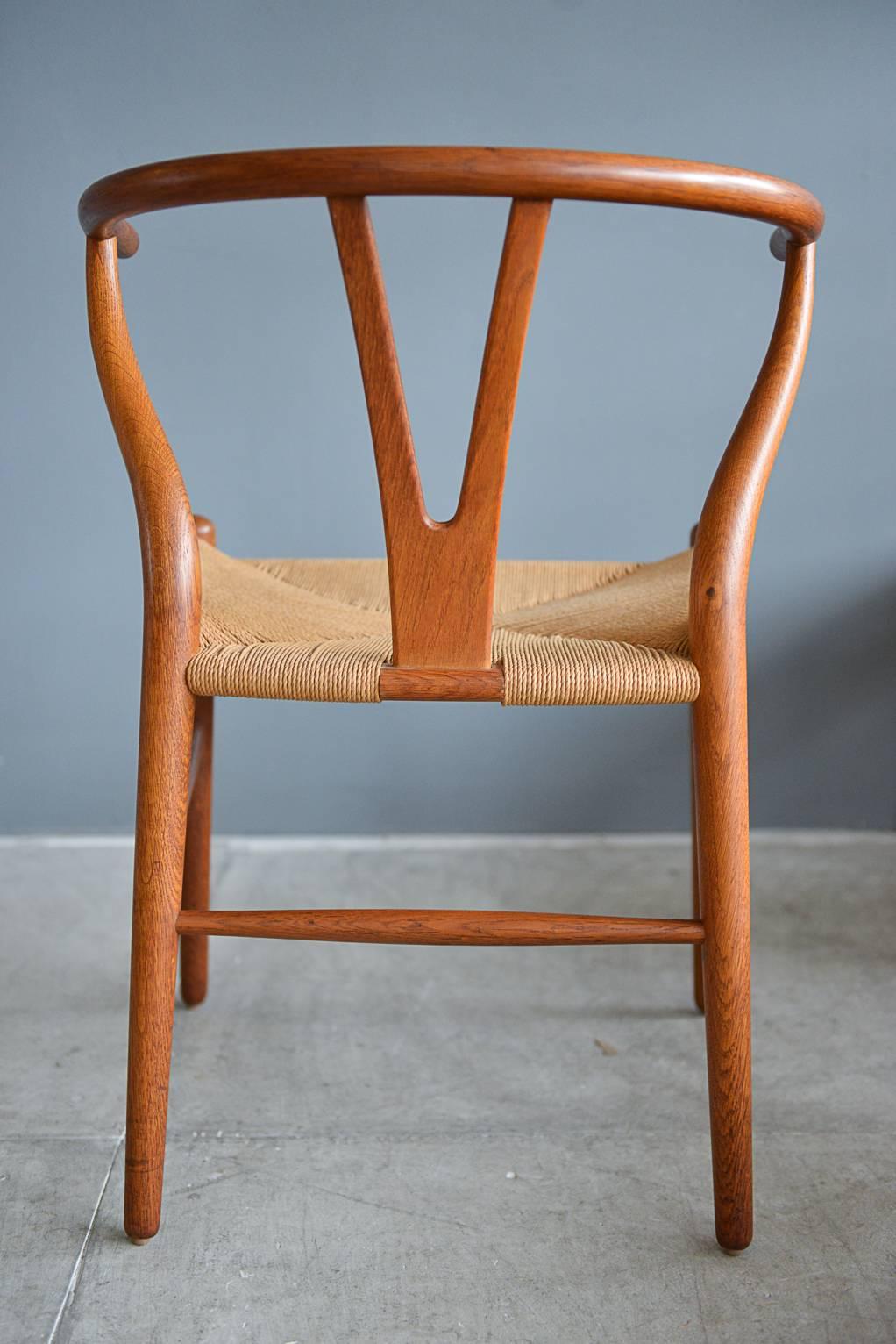 Scandinavian Modern Set of Six Hans Wegner CH24 Wishbone Dining Chairs