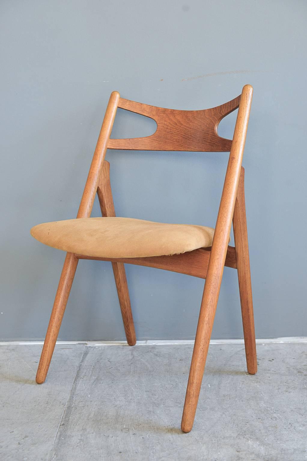 Early Sawbuck Chair by Hans J. Wegner, circa 1950 In Excellent Condition In Costa Mesa, CA