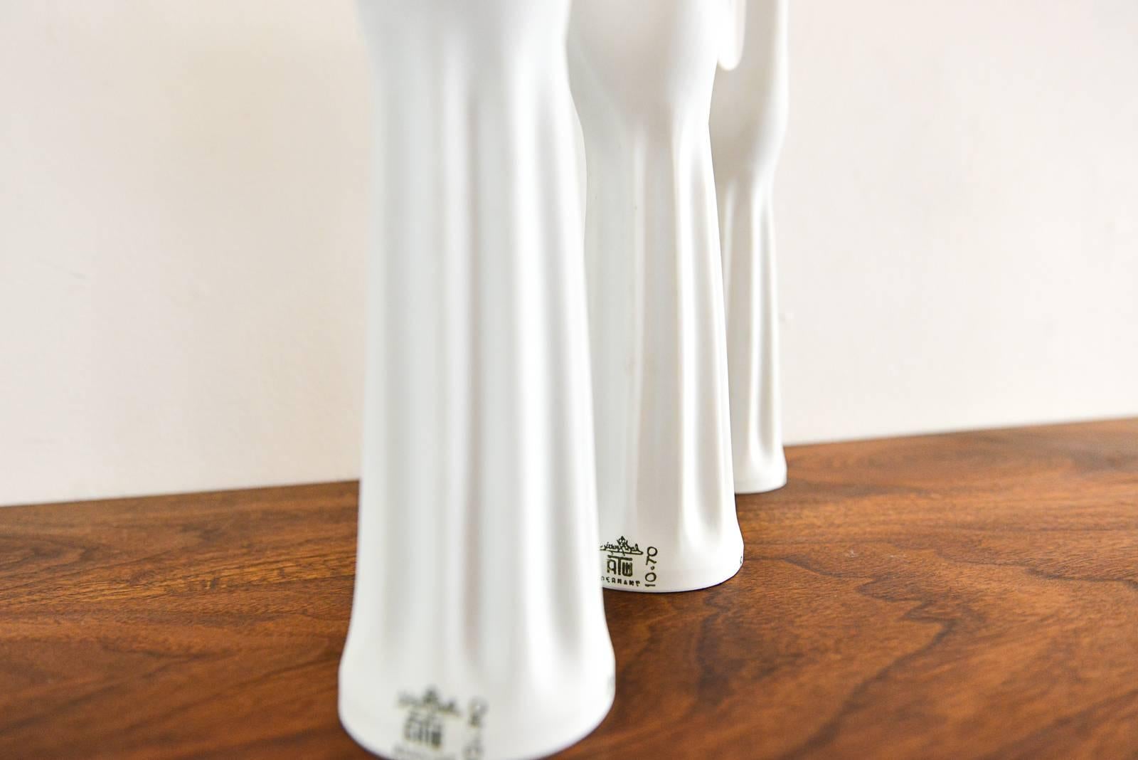 Set of Three Porcelain Glove Forms by Rosenthal In Excellent Condition In Costa Mesa, CA