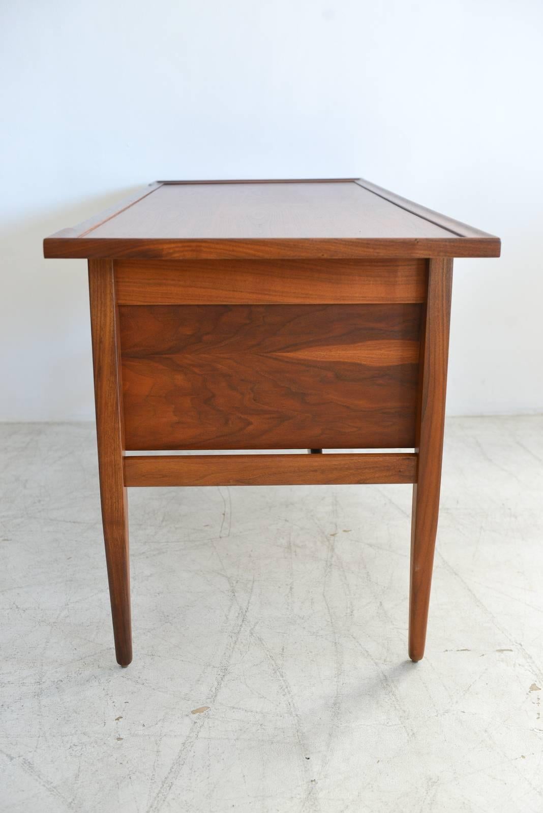 kipp stewart desk