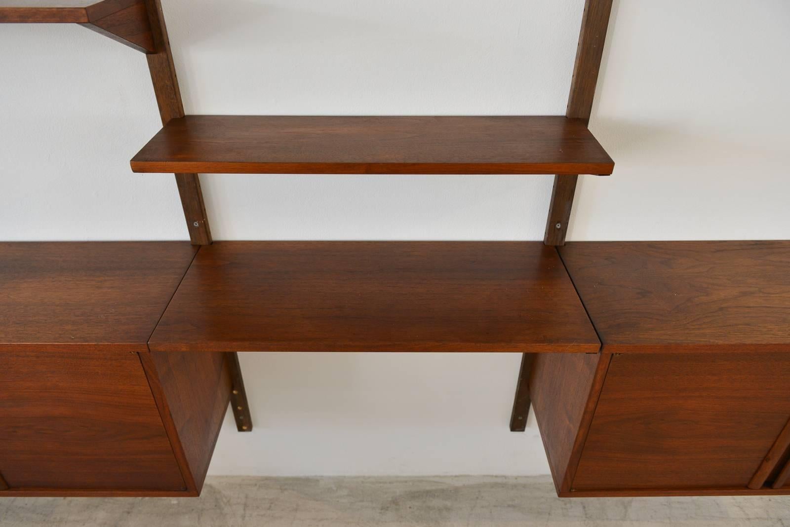 Late 20th Century Walnut 3 Bay Wall Unit with Lighted Cabinets, circa 1970
