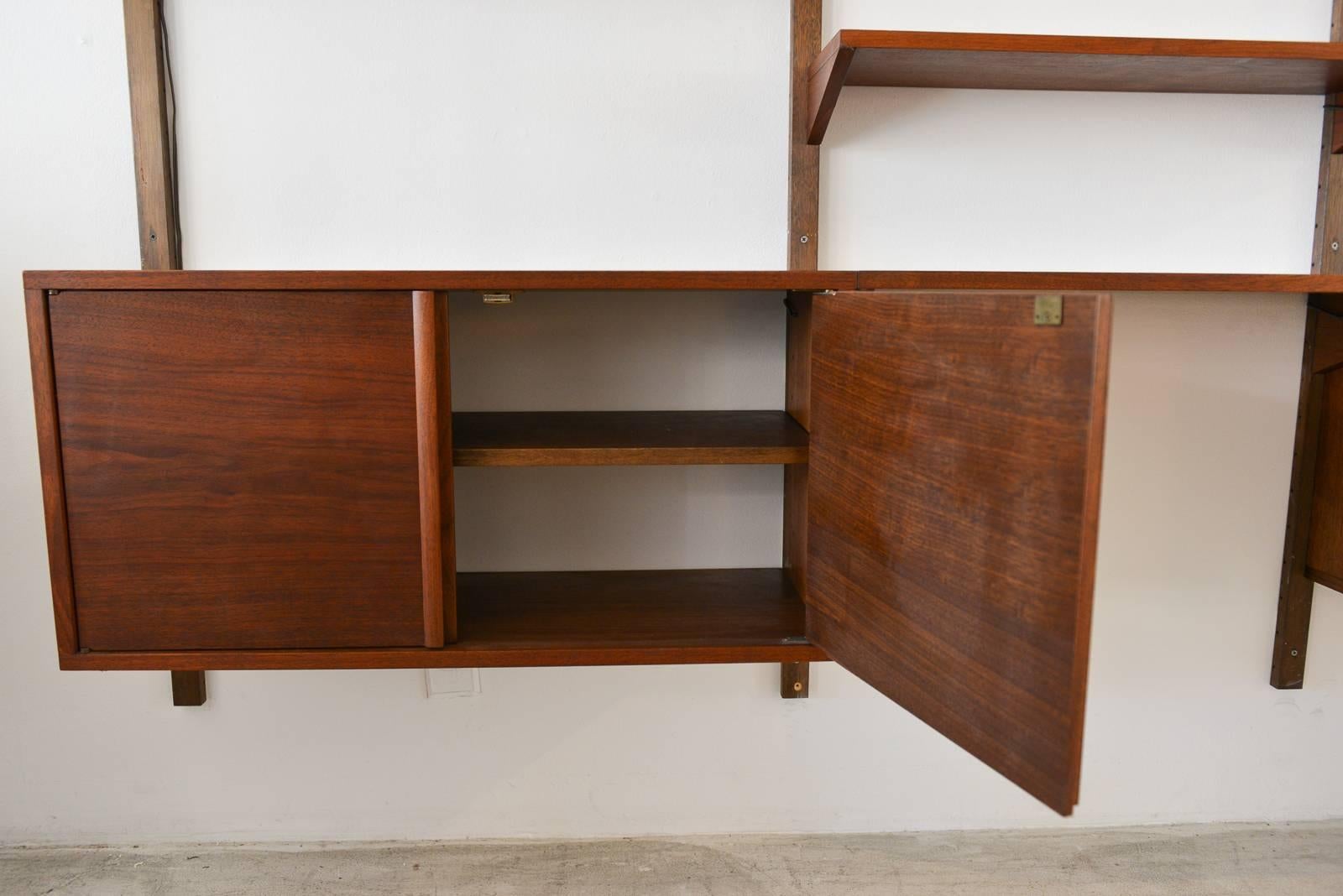 Walnut 3 Bay Wall Unit with Lighted Cabinets, circa 1970 In Good Condition In Costa Mesa, CA