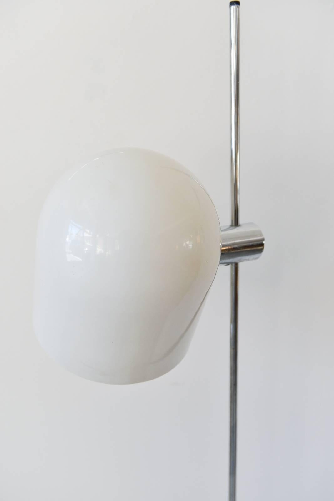 Mid-Century Modern White Enamel Standing Floor Lamp by Robert Sonneman, circa 1970