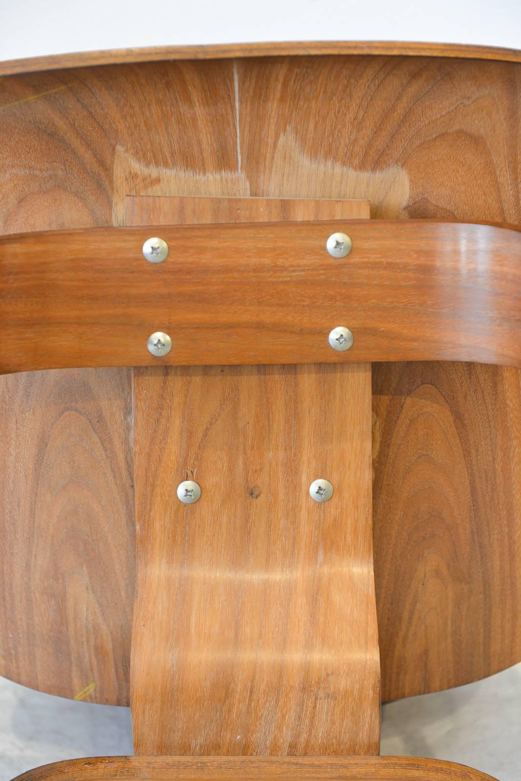 Vintage Eames DCW Molded Plywood Chair, circa 1970 In Good Condition In Costa Mesa, CA