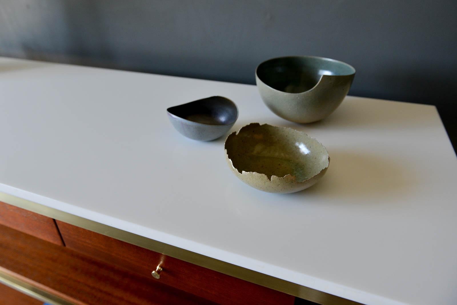 Paul McCobb Brass, Mahogany and Vitrolite Glass Console Table, circa 1955 6