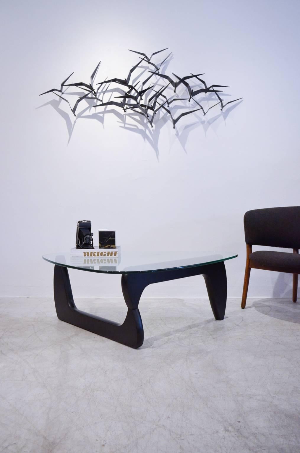Mid-Century Modern Sculptural Isamu Noguchi Coffee Table