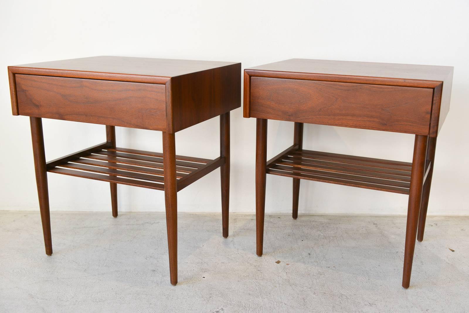 American Pair of Walnut Side Tables or Nightstands by Brown Saltman