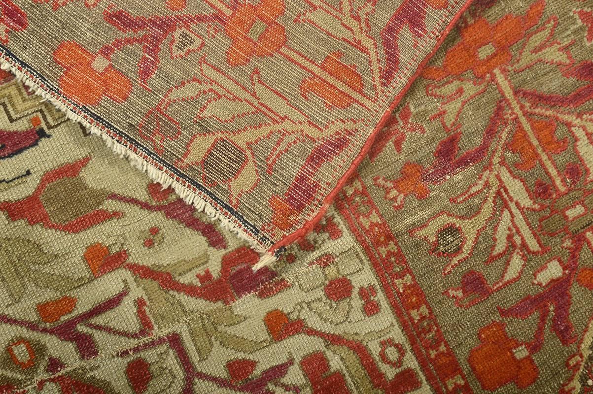 Malayer is the second largest city in the Hamadan Province in western Iran and is famous for its rug production. The region around Hamadan traditionally offers a large variety of knotted qualities and patterns. As a result, both relatively coarse