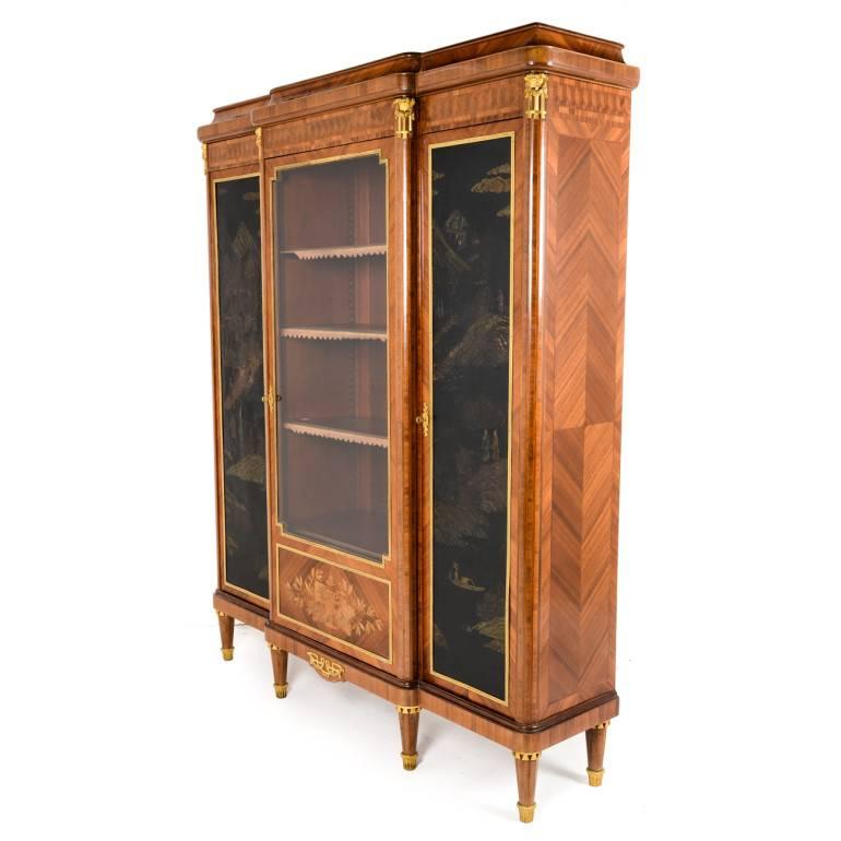 Beautifully handcrafted from one of the top French Ebenistes of the period. Louis Bontemps was active during the late 19th century creating some of the finest pieces in the world today. His work is rare and commands high prices at auction. Commodes