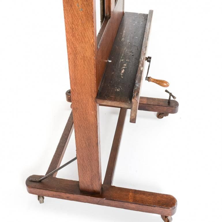 For the artiste in your life. This is an unusual French oak easel, with its original hand-crank, late 19th century. Perfect for that large-screen flat-panel TV. It can extend beyond 94″ in height. Measures: 27″ wide x 27″ deep.