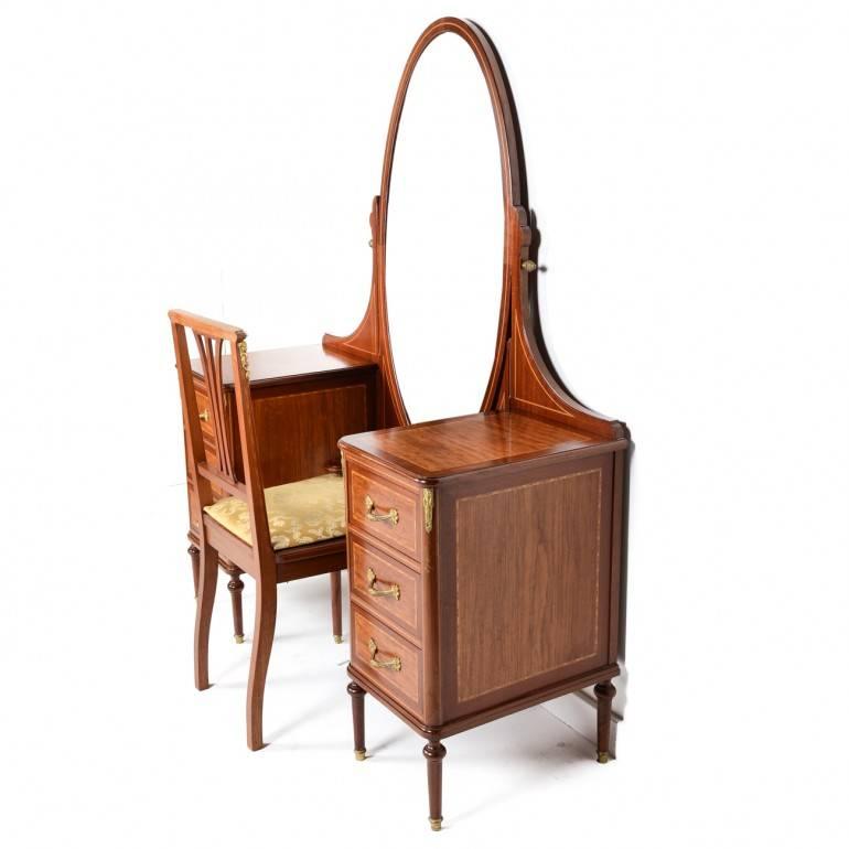 French Louis XVI-Style Vanity, Circa 1920 In Fair Condition In Vancouver, British Columbia