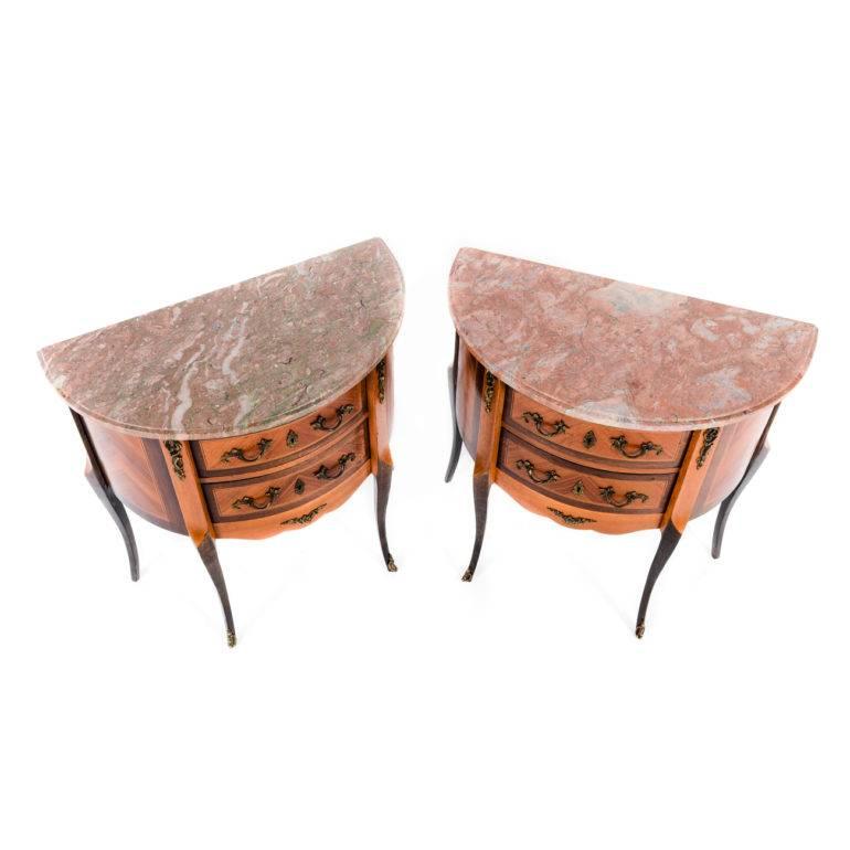 Rare Matching Set of French Commodes In Excellent Condition In Vancouver, British Columbia