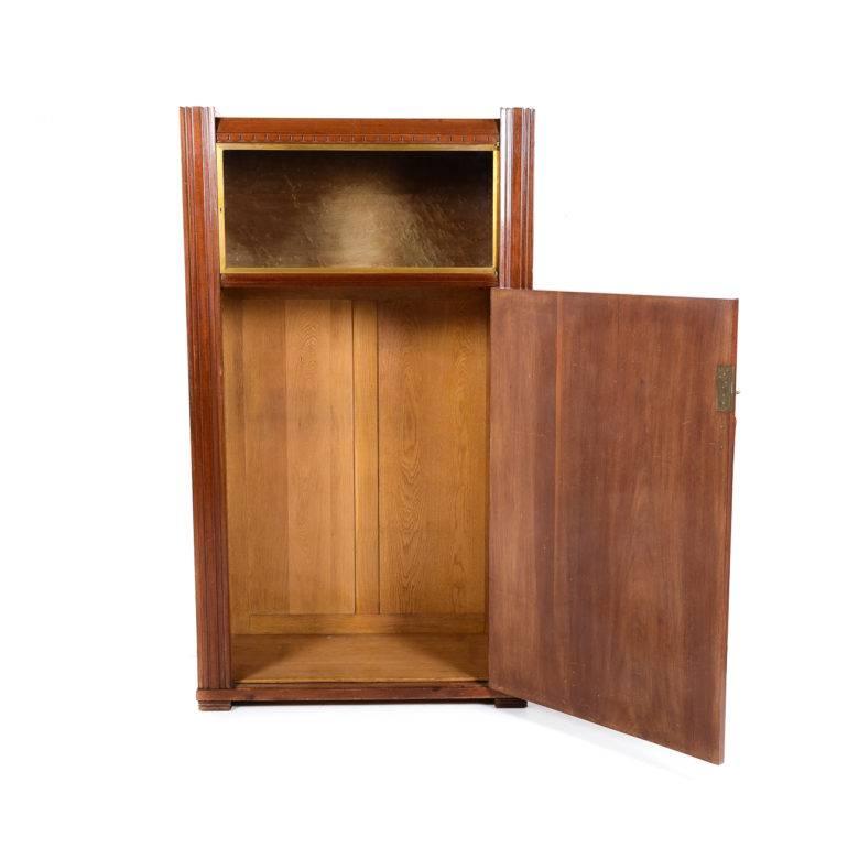 French Art Deco Liquor Cabinet, circa 1930 In Excellent Condition In Vancouver, British Columbia