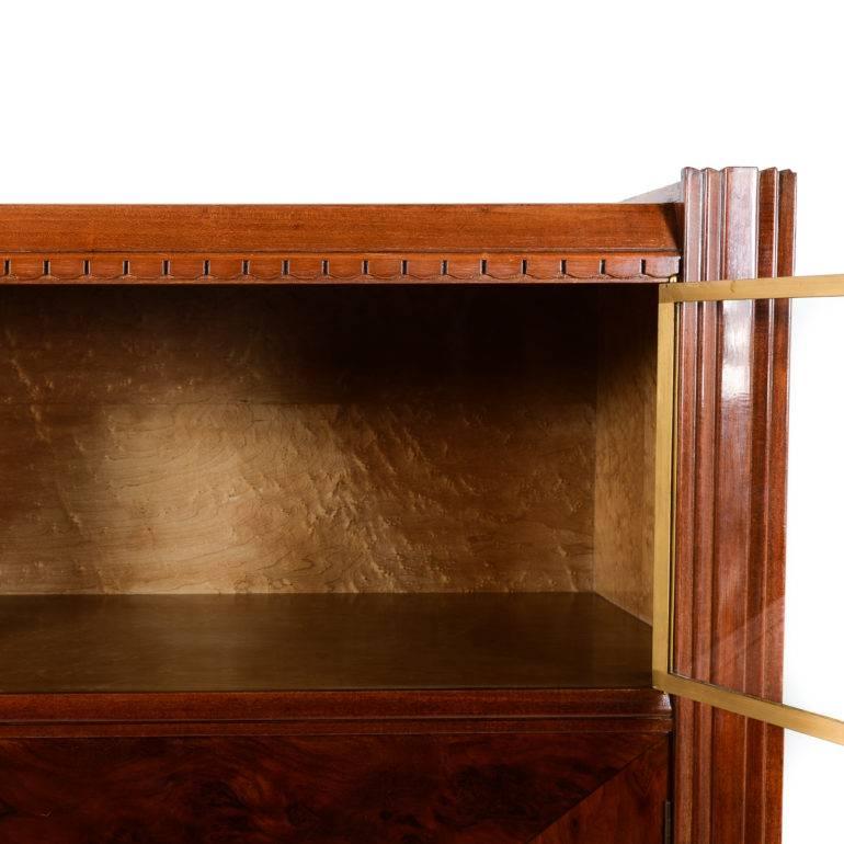 French Art Deco Liquor Cabinet, circa 1930 2