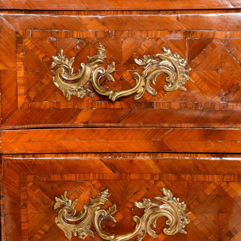 Antique Period Louis XV Commode, circa 1720 In Excellent Condition In Vancouver, British Columbia