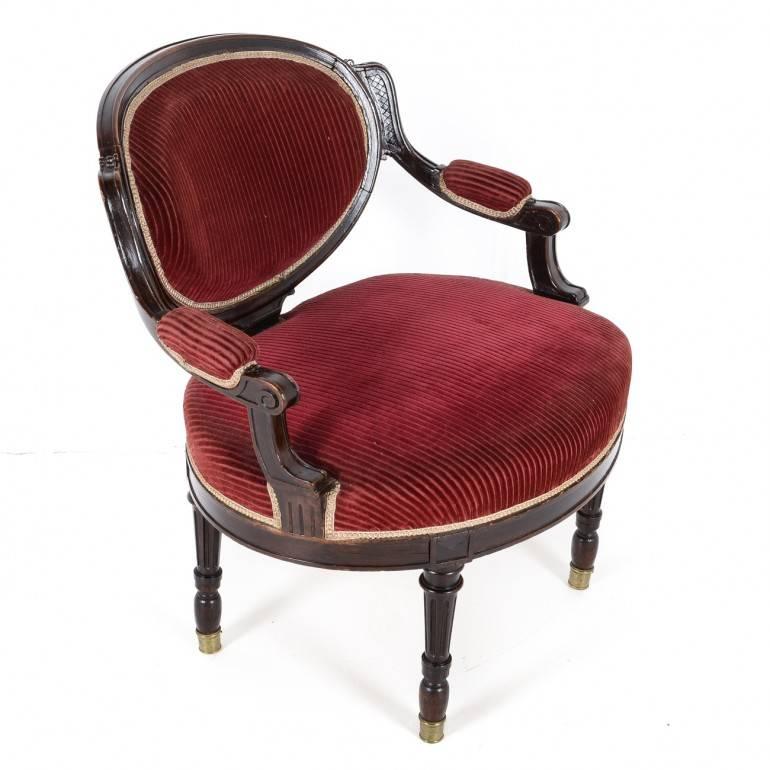 Late 19th century, French upholstered vanity or bedroom, chair. Would look quite striking at the end of a king-size bed.







 