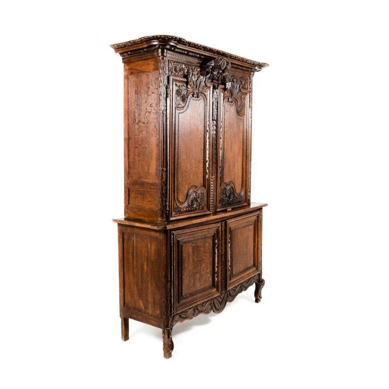 Hand-Carved Antique Buffet Deux Corps from Normandy, circa 1830