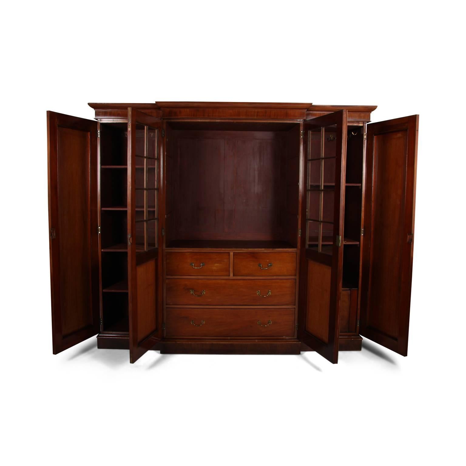 French 19th Century Mahogany Combination Wardrobe In Excellent Condition In Vancouver, British Columbia