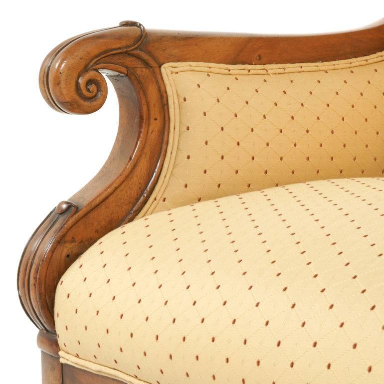 Lovely French settee in the Louis Philippe style, mid-19th century.



 