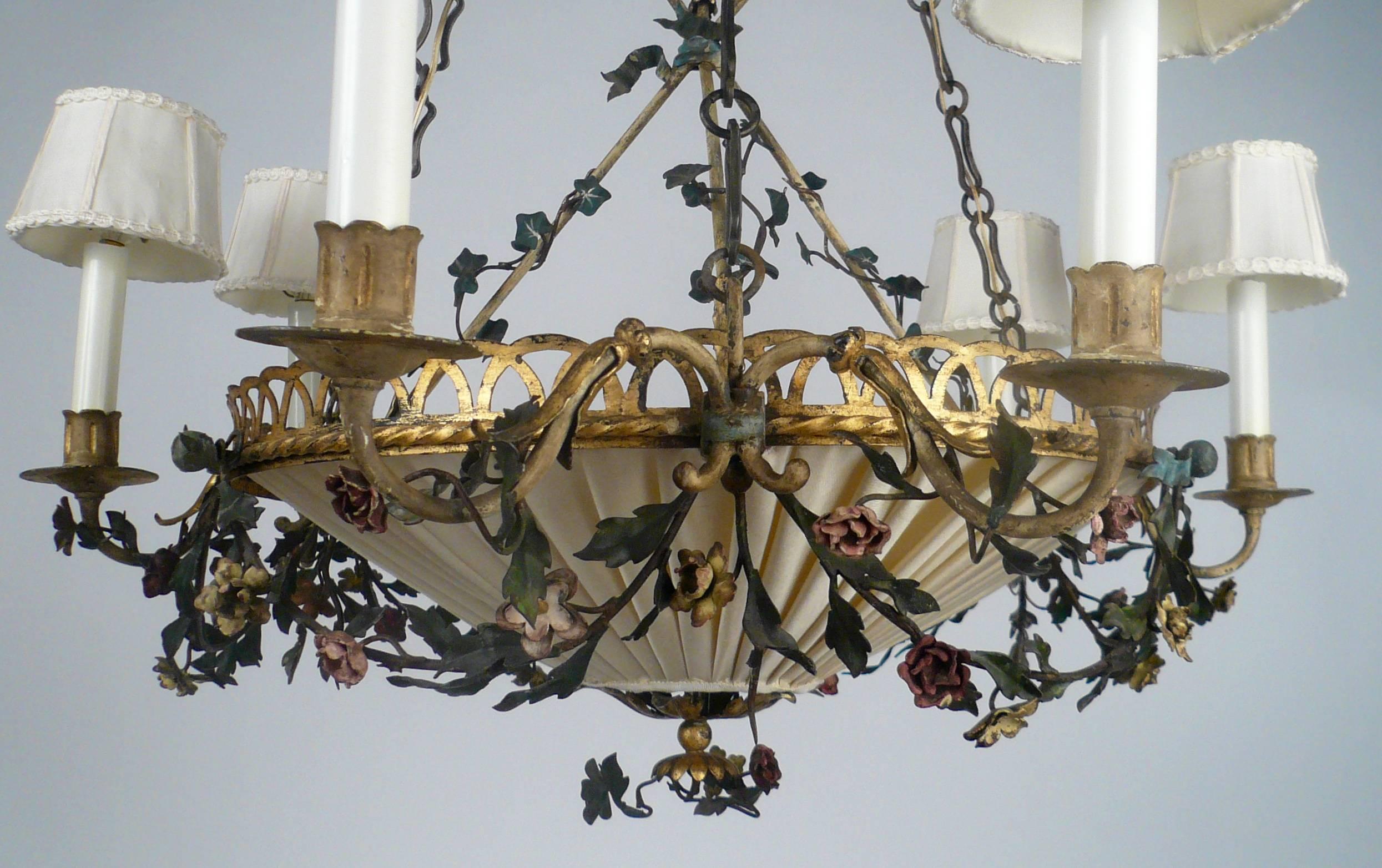 Neoclassical Tole Chandelier In Excellent Condition In Pittsburgh, PA