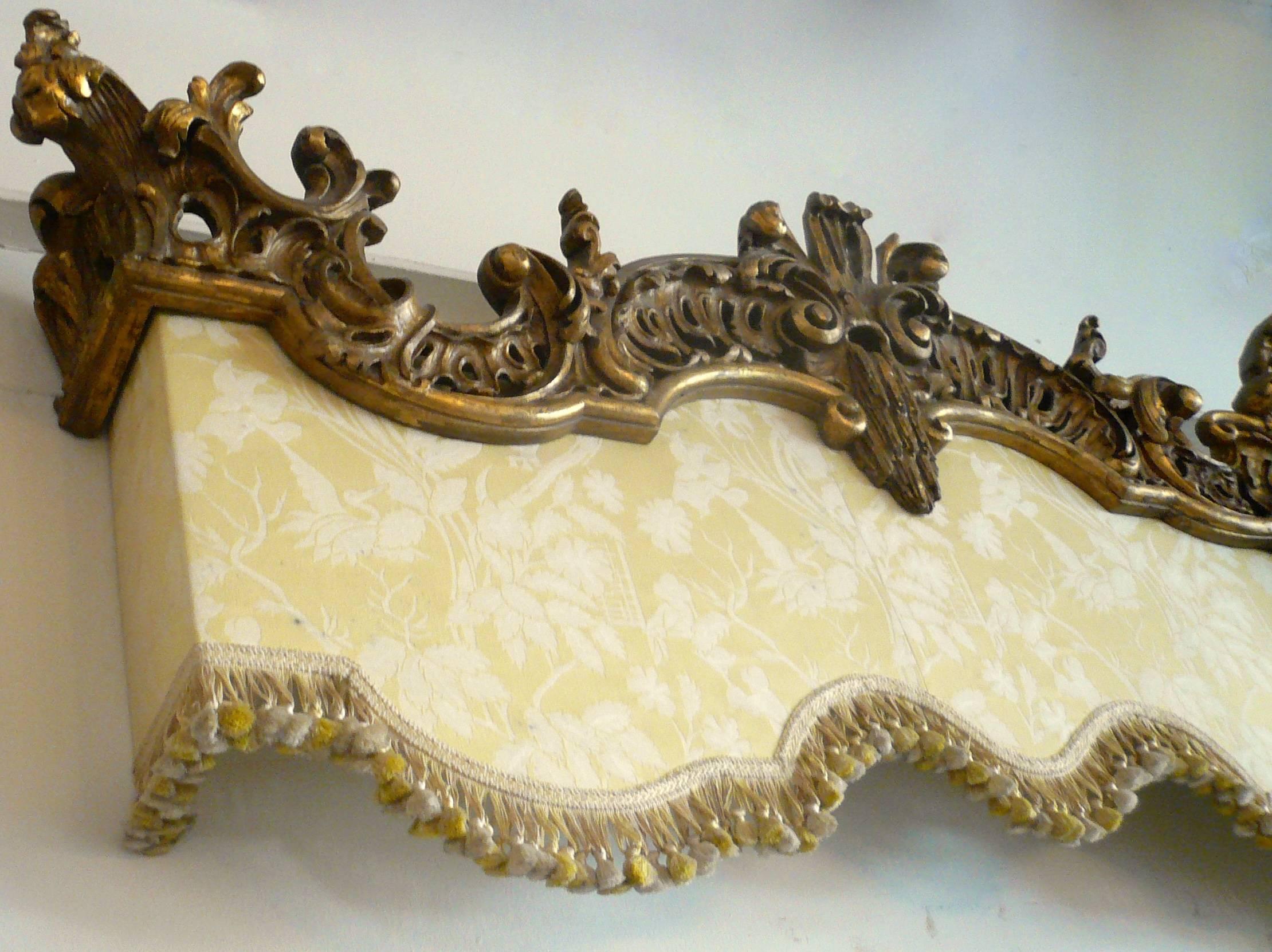 English Carved and Giltwood Chinese Chippendale Style Pelmet with Damask Valance