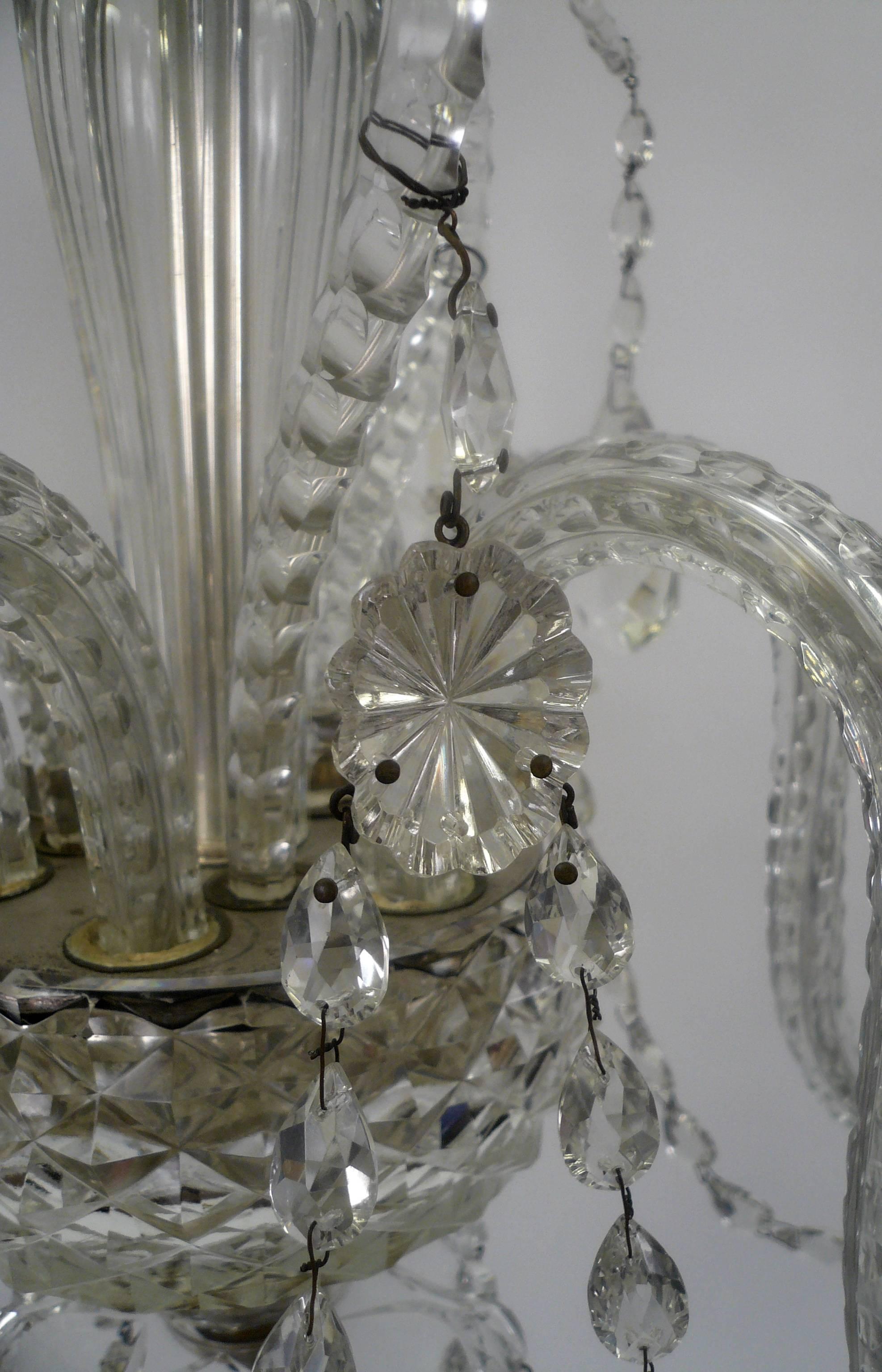 Georgian Style Six-Light Crystal Chandelier In Excellent Condition In Pittsburgh, PA