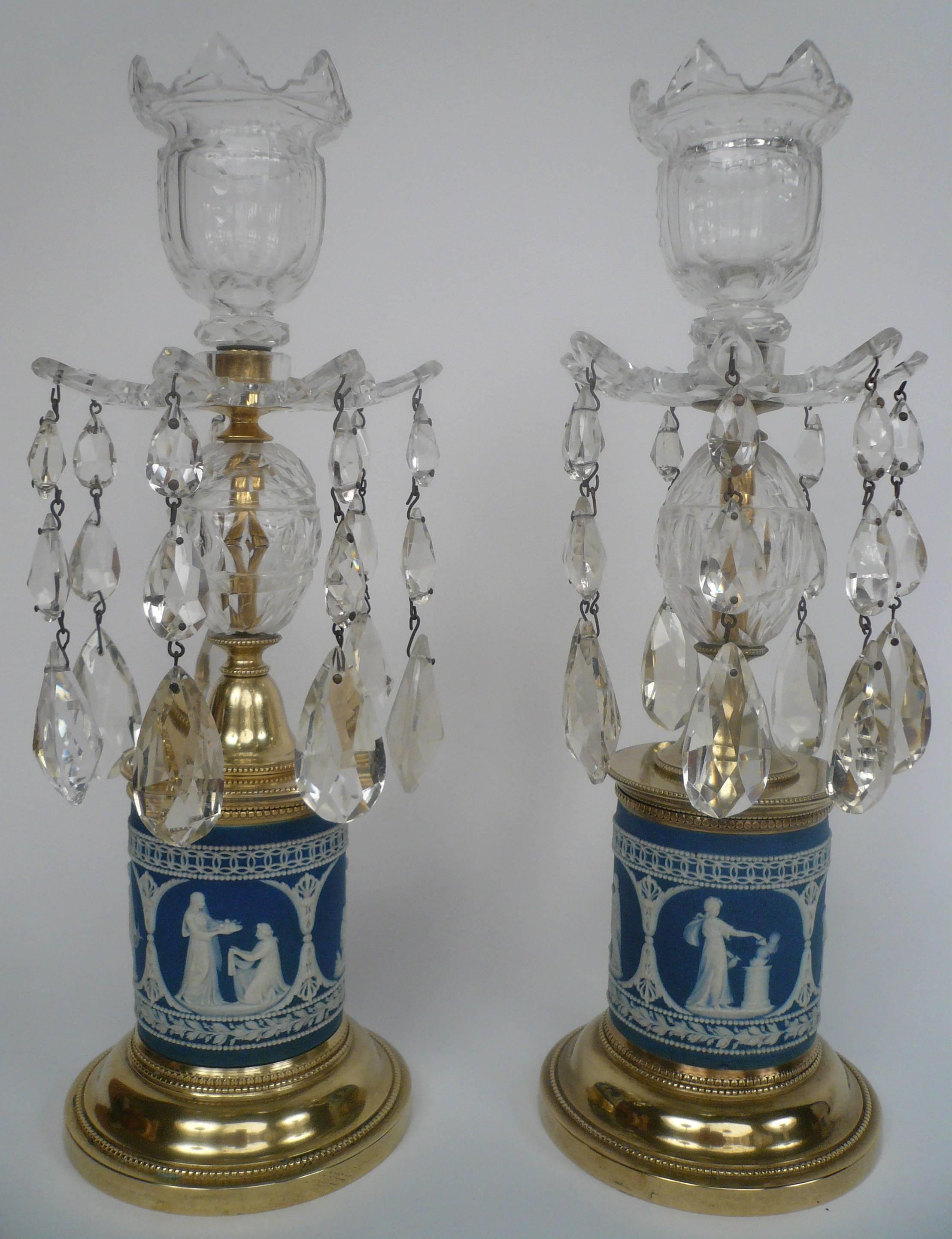 Laiton Paire de bougeoirs en jaspe de style George III du XIXe siècle en vente