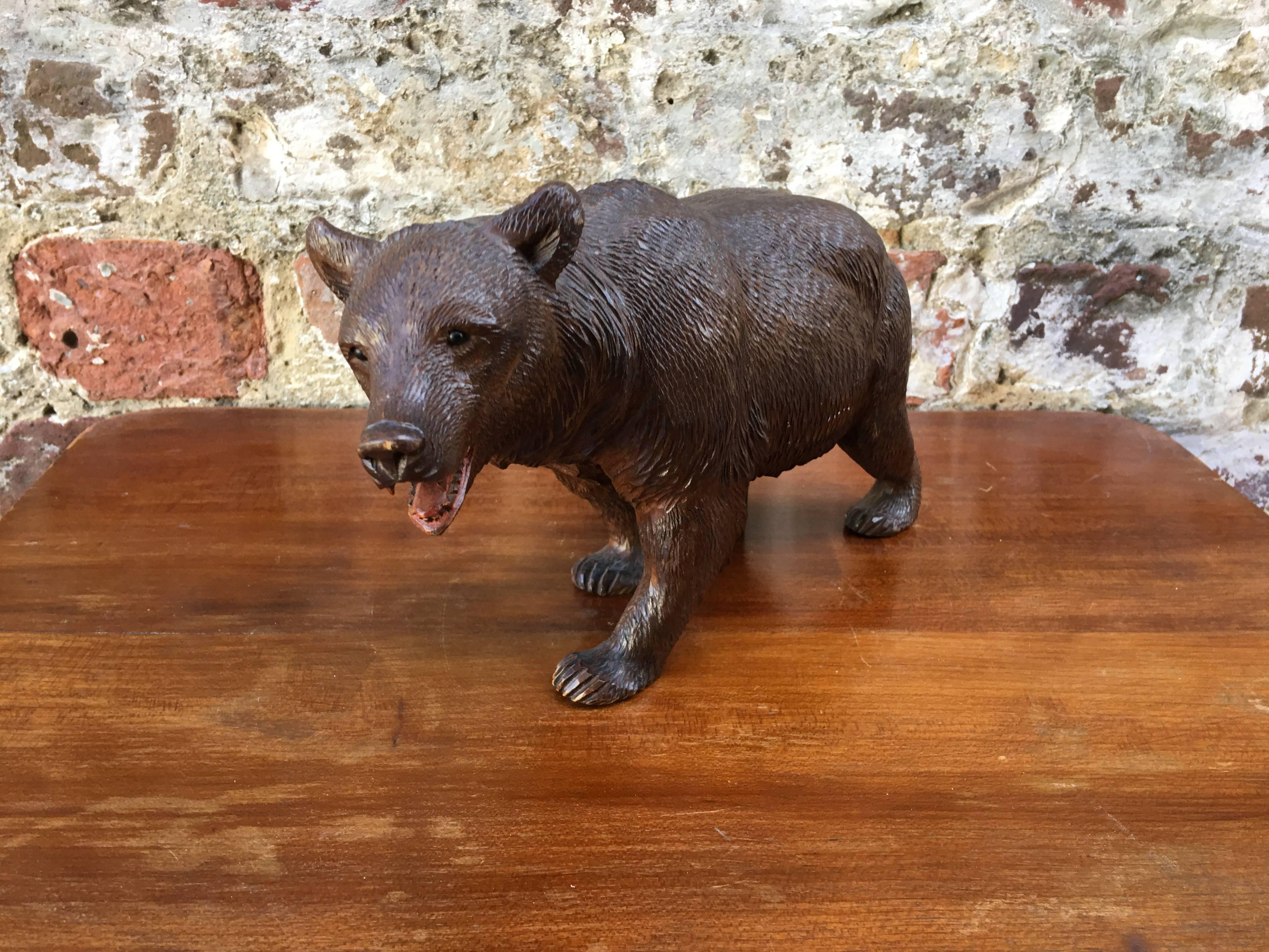 Suisse Ours suisse sculpté du début du 20e siècle en vente