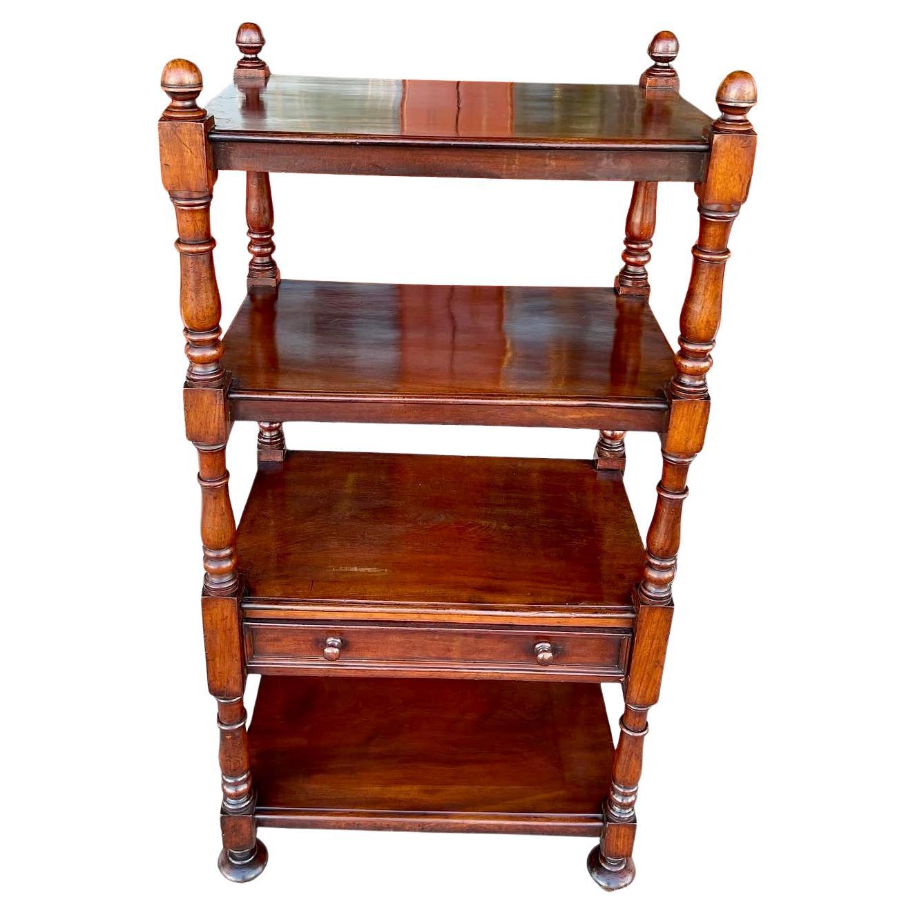 Etagère en acajou à 4 niveaux avec un seul tiroir vers 1840