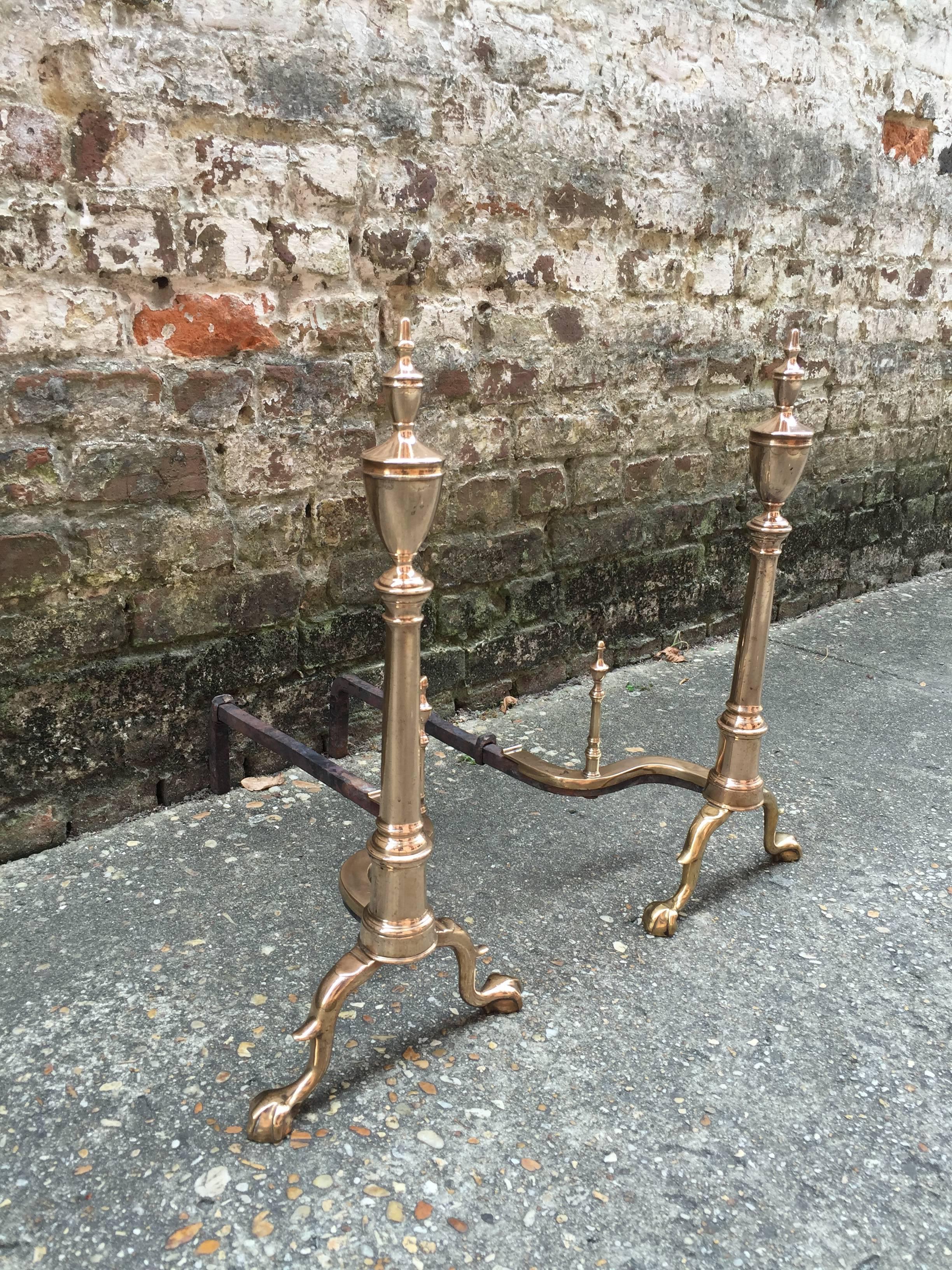 Pair of American Paw Foot Andirons from the Late 18th Century In Excellent Condition In Charleston, SC