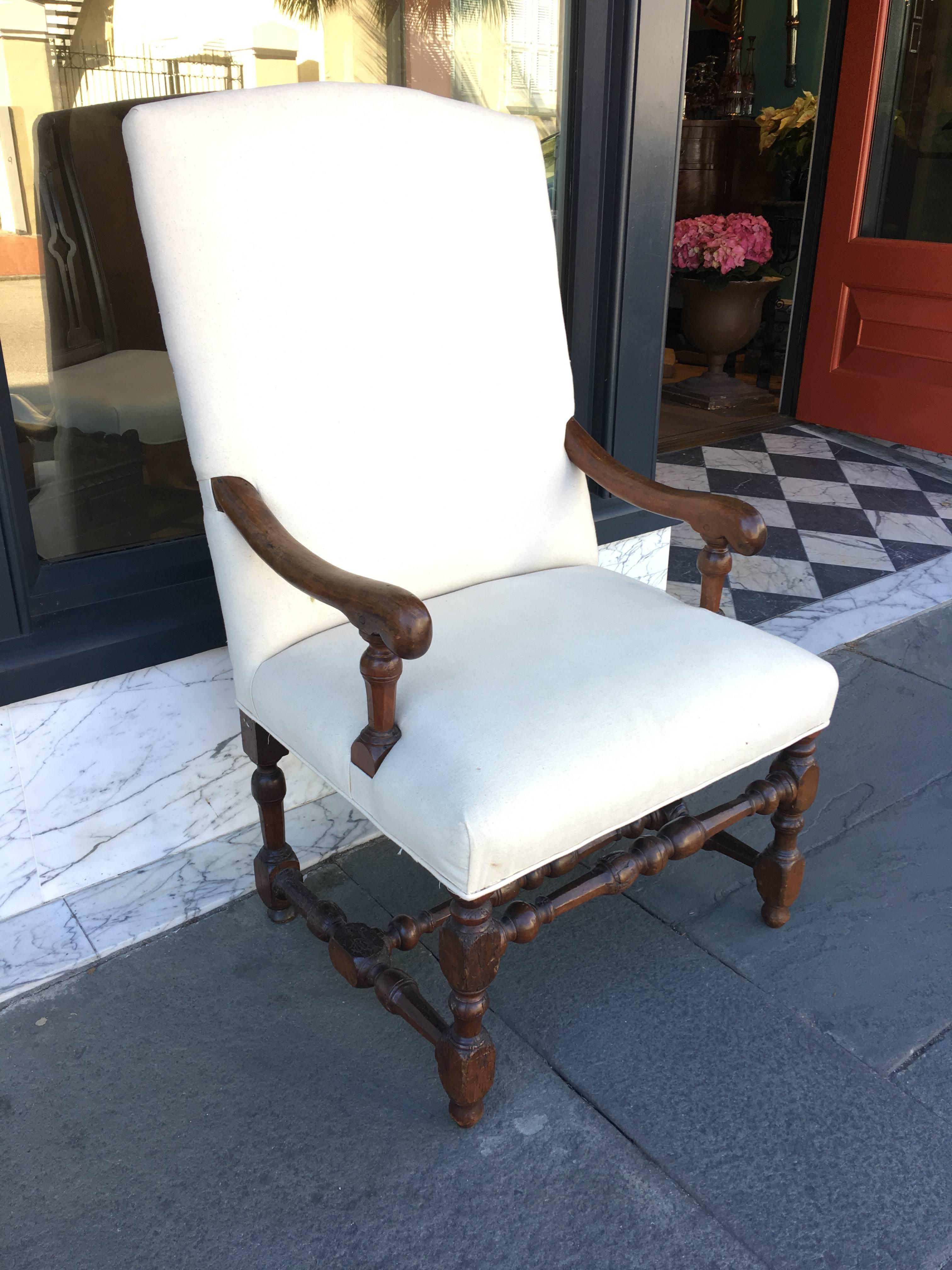 European English Walnut Turned Leg Single Chair, circa 1750