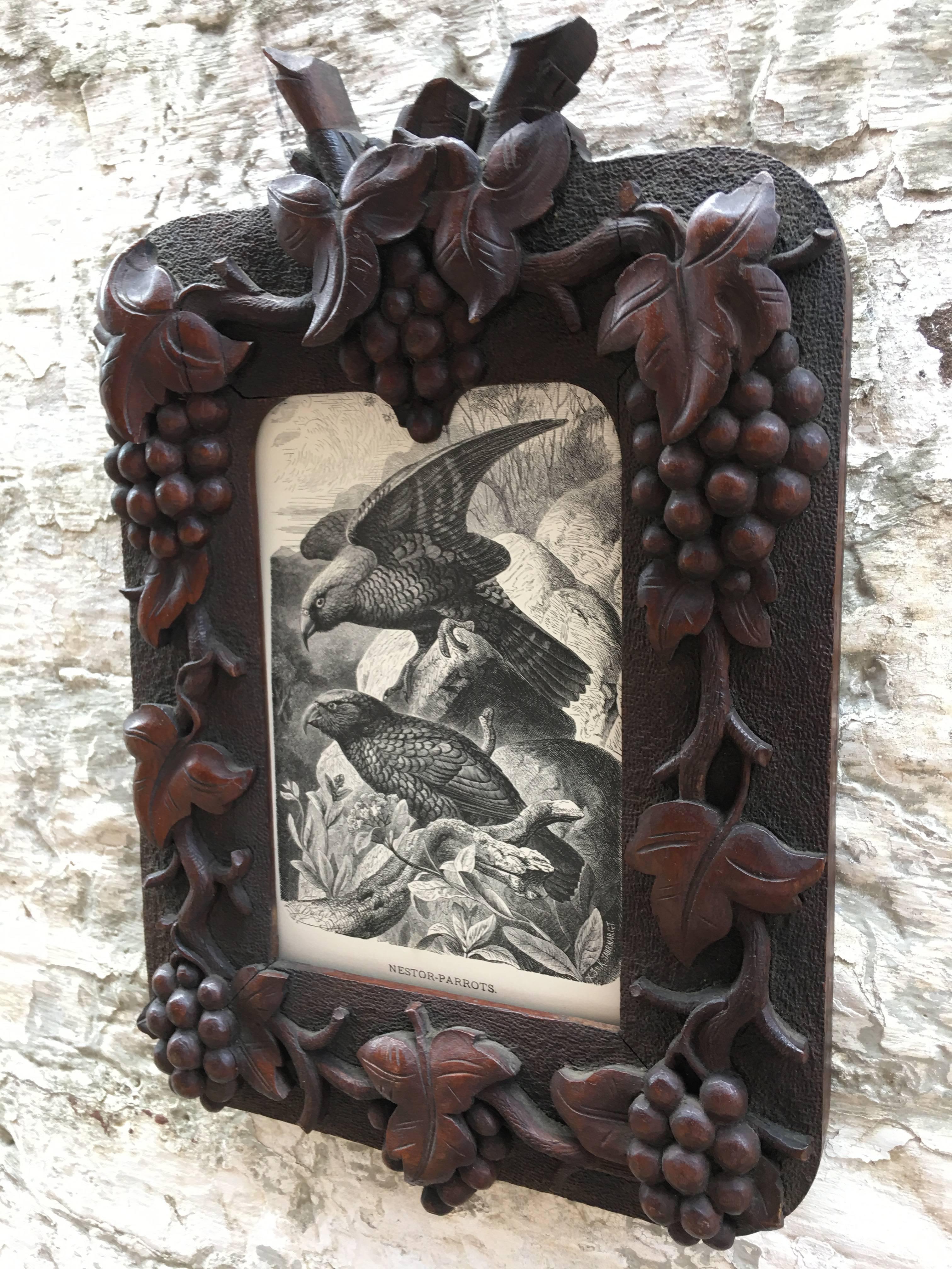 20th Century Black Forest Carved Picture Frame with Grapevine Motif In Good Condition In Charleston, SC