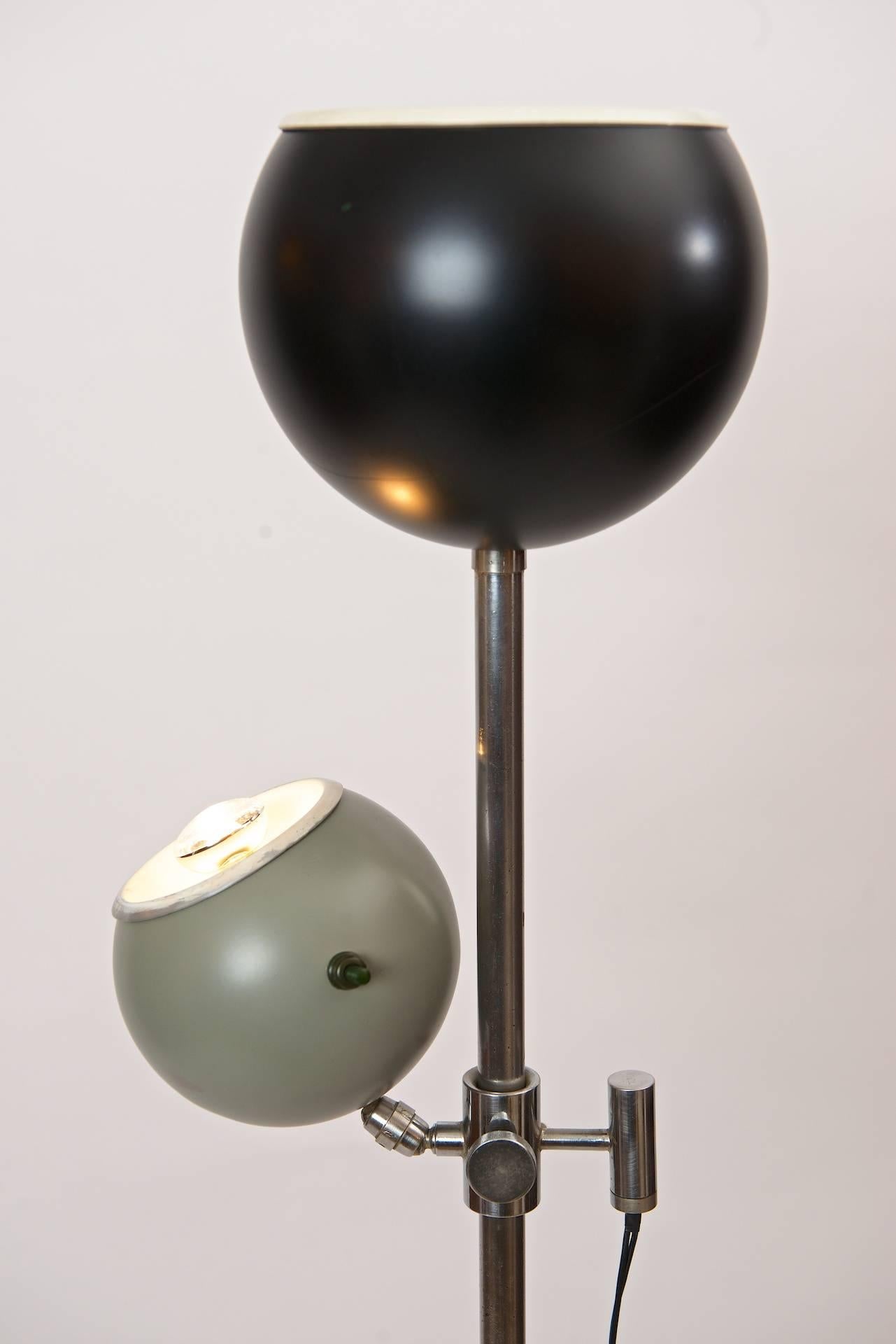 Italian Floor Lamp Attributed to O-Luce In Excellent Condition For Sale In London, GB