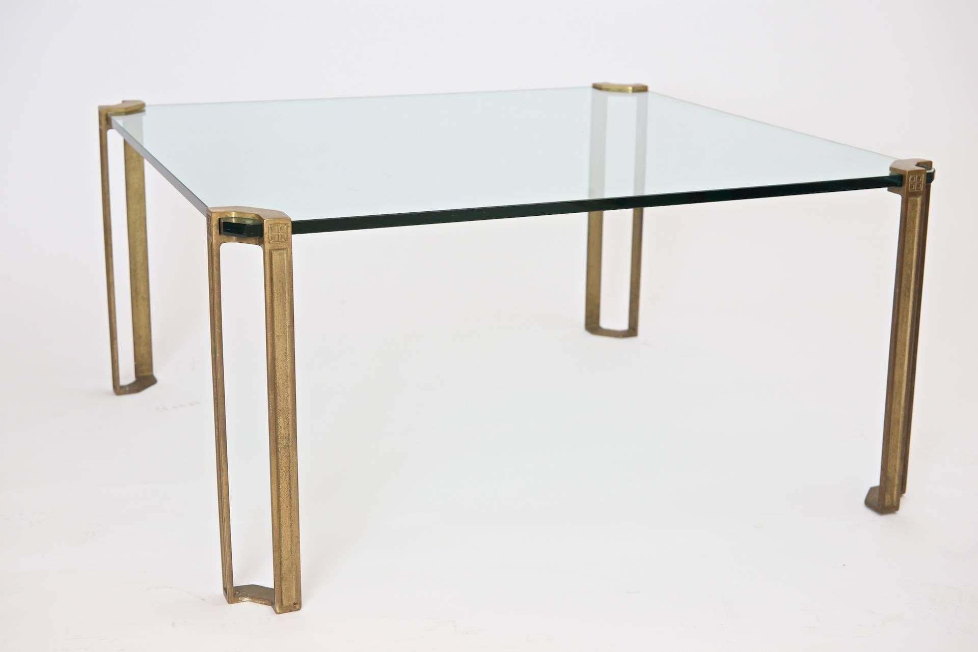 peter ghyczy table