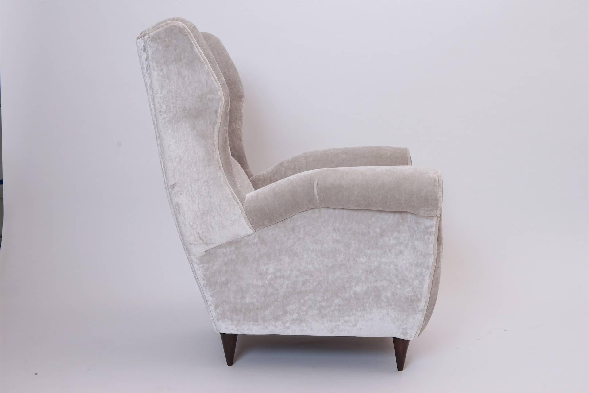 Mid-20th Century Pair of Italian Armchairs, circa 1950